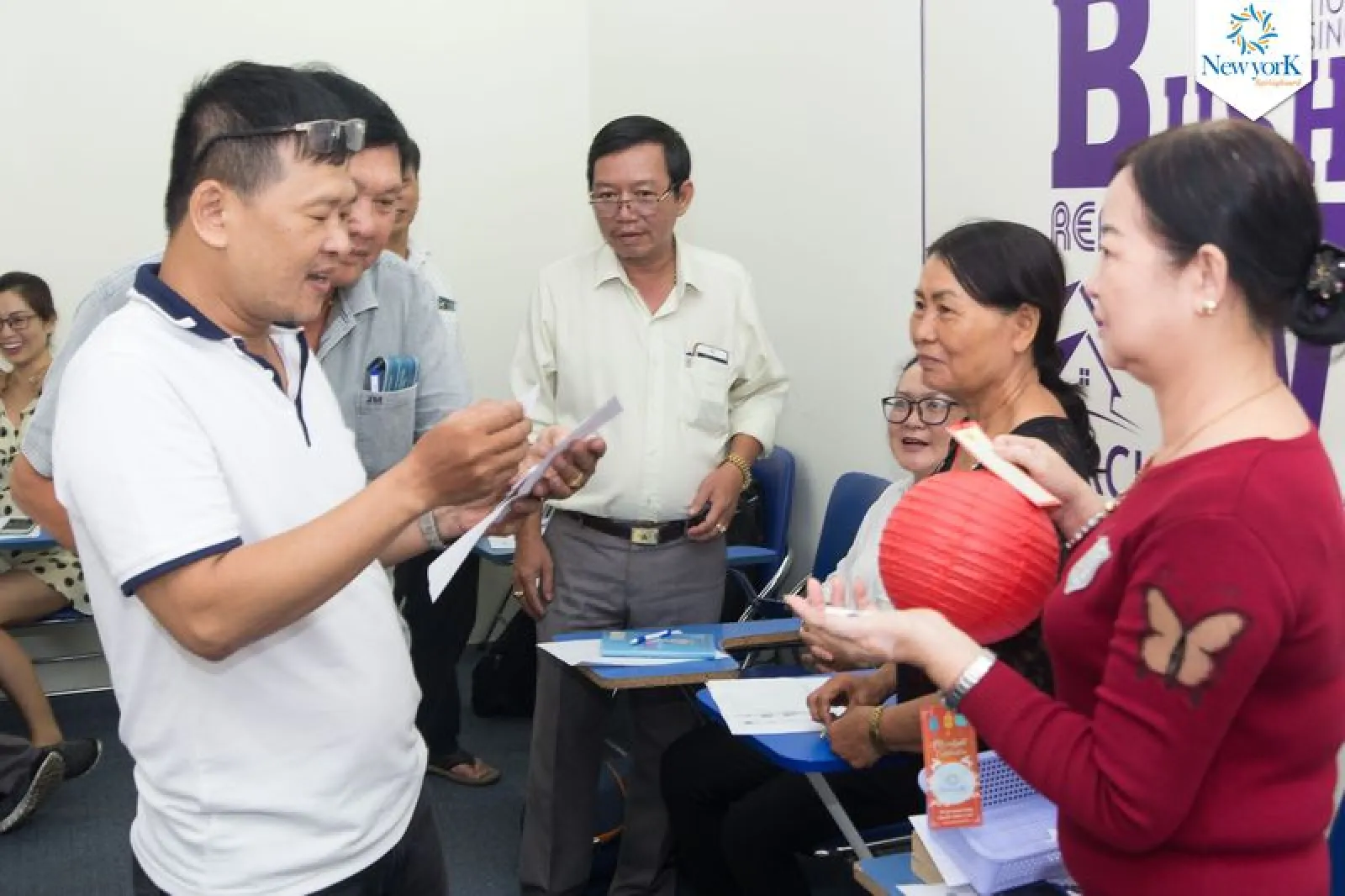 Tiếng Anh Thực Hành Offline Cho Người Lớn 30 - 70 Tuổi